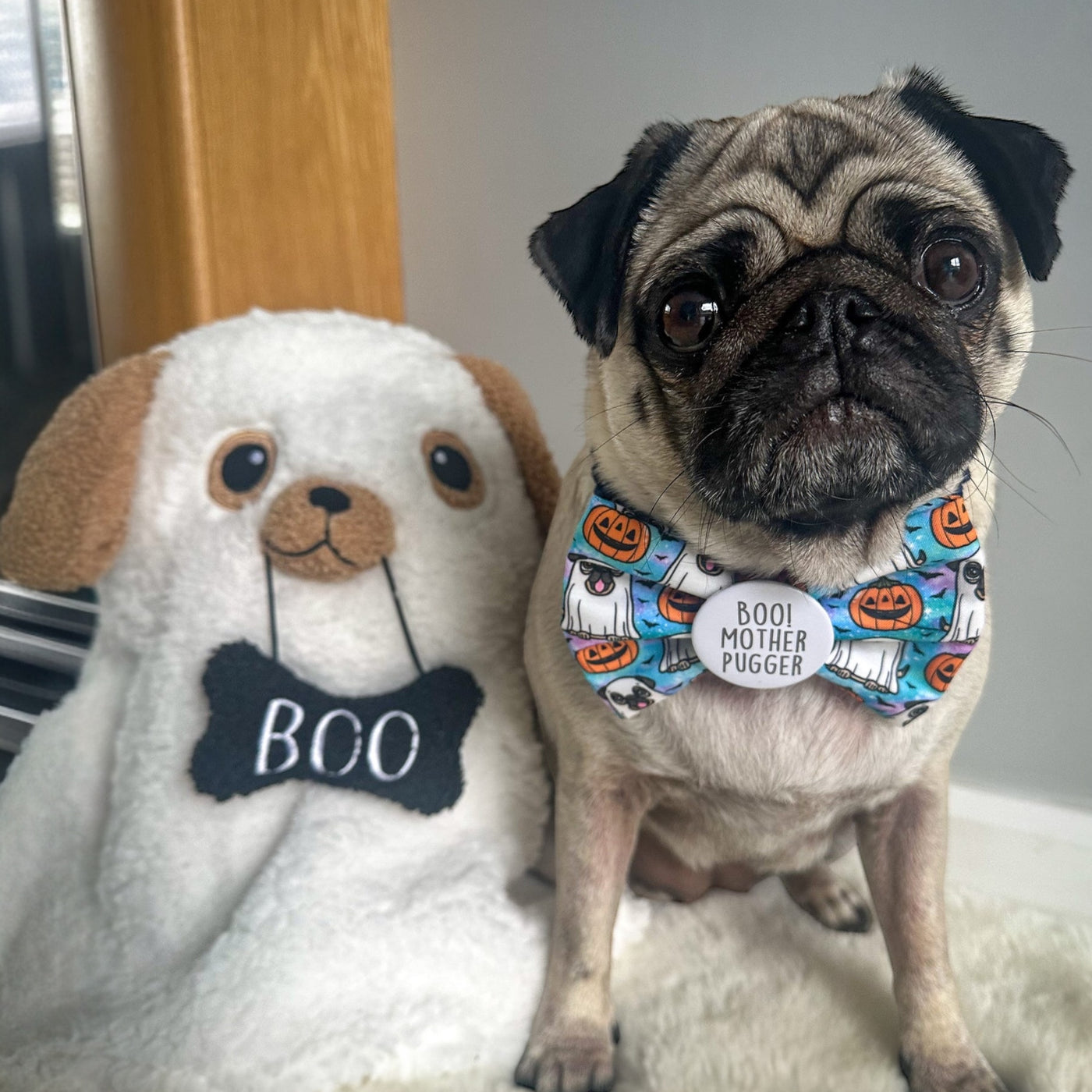 Mother Pugger Badge Bow®